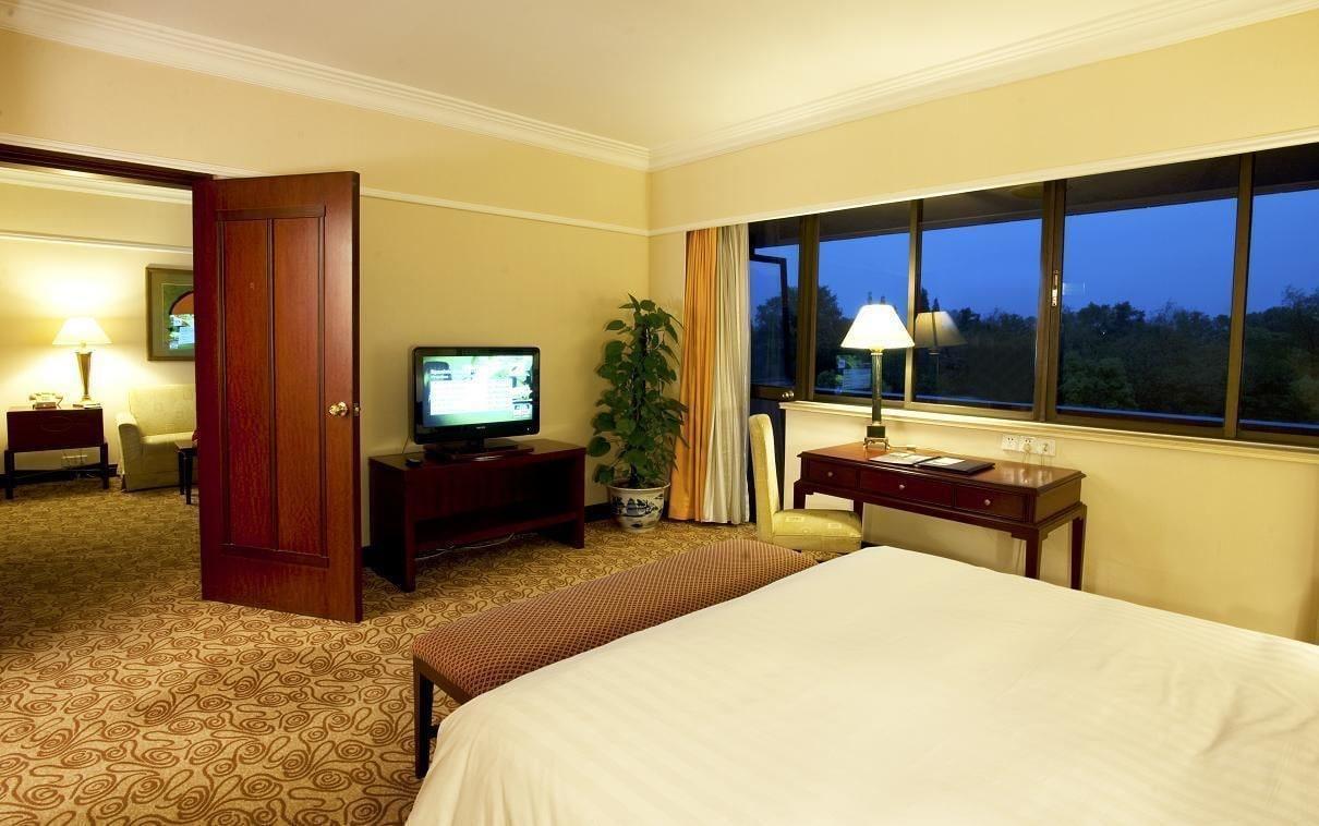 Cypress Hotel Jin Jiang Шанхай Экстерьер фото