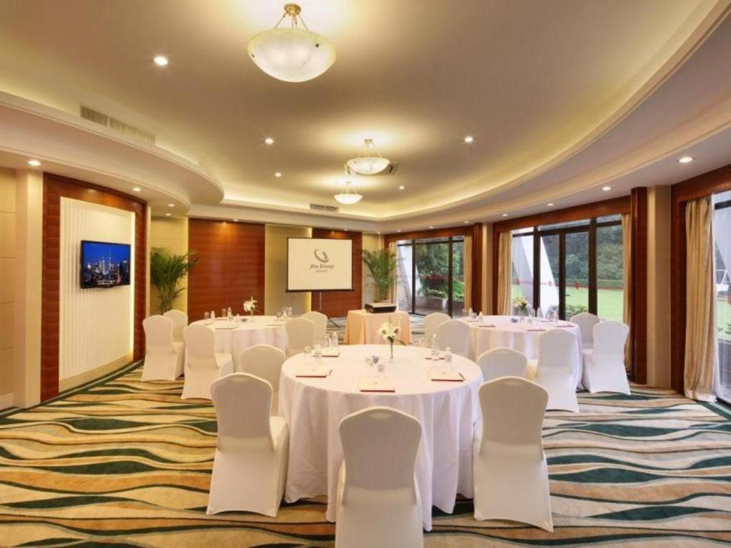 Cypress Hotel Jin Jiang Шанхай Экстерьер фото