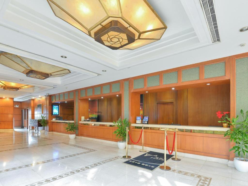 Cypress Hotel Jin Jiang Шанхай Экстерьер фото