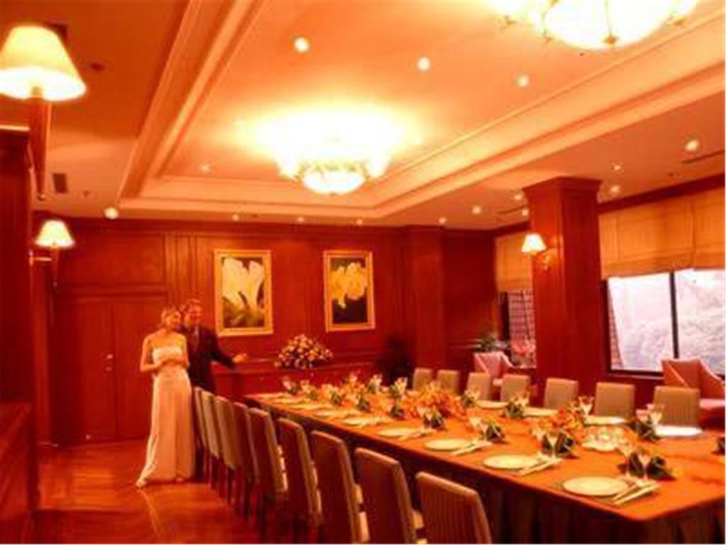 Cypress Hotel Jin Jiang Шанхай Экстерьер фото